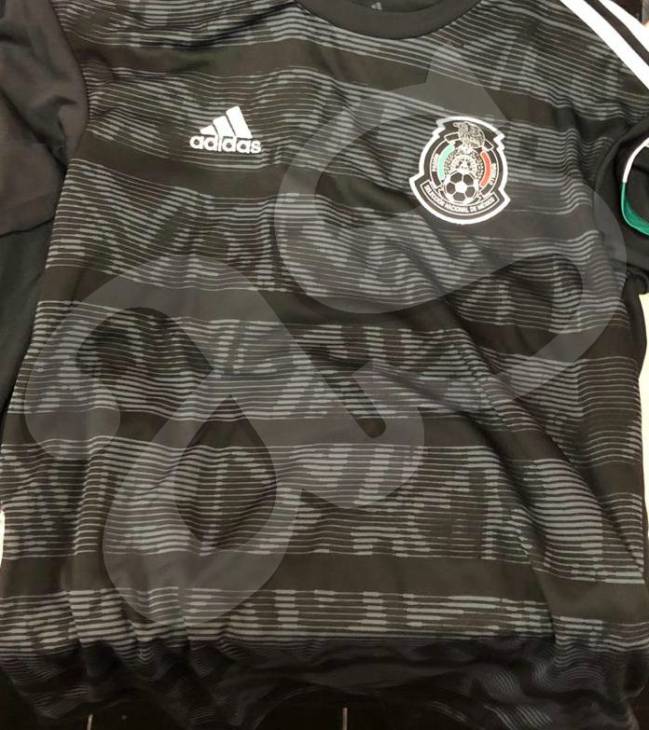 playera de la selección mexicana negra