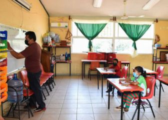 Regreso a clases 2021: Inauguran ciclo escolar bajo modelo híbrido en el  EdoMex - AS México